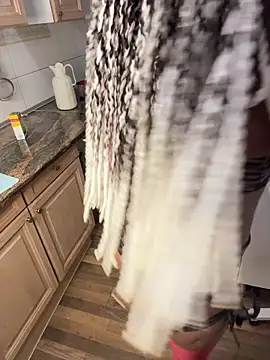 Shantel-Olivia online show from January 2026 08:21:01 AM