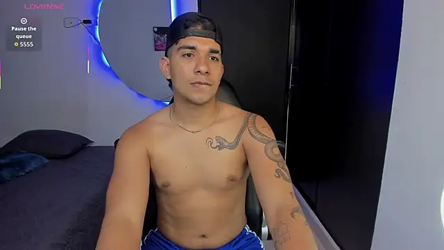 valentino santoss online show from November 2025 07:25:01 PM