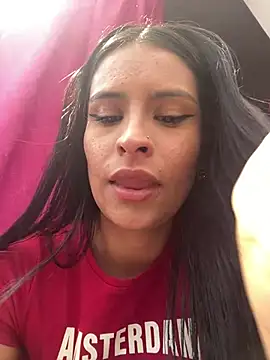 Snapshot of _elektrah chatting on February 2026 06:17:02 PM elektrah online show from February 2026 06:17:02 PM