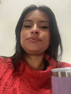 Snapshot of _elektrah chatting on February 2026 02:18:02 PM elektrah online show from February 2026 02:18:02 PM