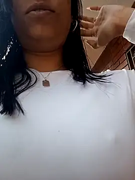 Snapshot of _elektrah chatting on December 2025 09:04:02 PM elektrah online show from December 2025 09:04:02 PM