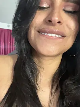 Snapshot of _elektrah chatting on May 2026 03:34:01 AM elektrah online show from May 2026 03:34:01 AM