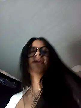 Snapshot of _elektrah chatting on November 2025 10:15:01 PM elektrah online show from November 2025 10:15:01 PM