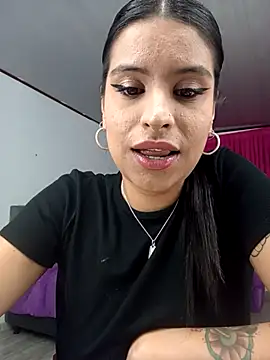 Snapshot of _elektrah chatting on November 2025 12:48:02 AM elektrah online show from November 2025 12:48:02 AM