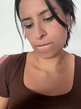 Snapshot of _elektrah chatting on February 2026 09:10:01 PM elektrah online show from February 2026 09:10:01 PM