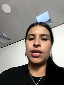 Snapshot of _elektrah chatting on January 2026 10:57:01 PM elektrah online show from January 2026 10:57:01 PM