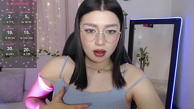 Snapshot of mily_thomson_b_ chatting on November 2025 07:08:01 PM mily thomson b online show from November 2025 07:08:01 PM