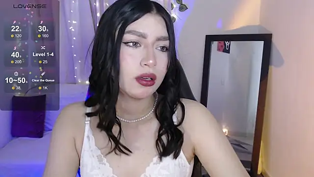 mily thomson b  online show from May 2026 01:23:01 AM