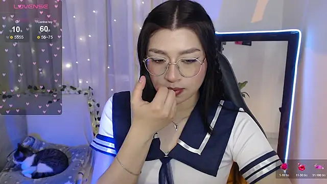 Snapshot of mily_thomson_b_ chatting on November 2025 07:51:02 PM mily thomson b online show from November 2025 07:51:02 PM