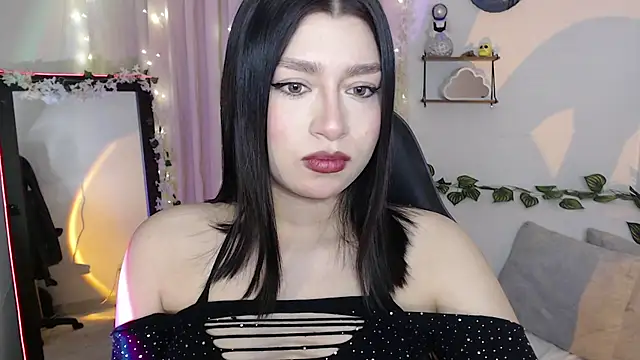 Snapshot of mily_thomson_b_ chatting on November 2025 10:58:02 PM mily thomson b online show from November 2025 10:58:02 PM