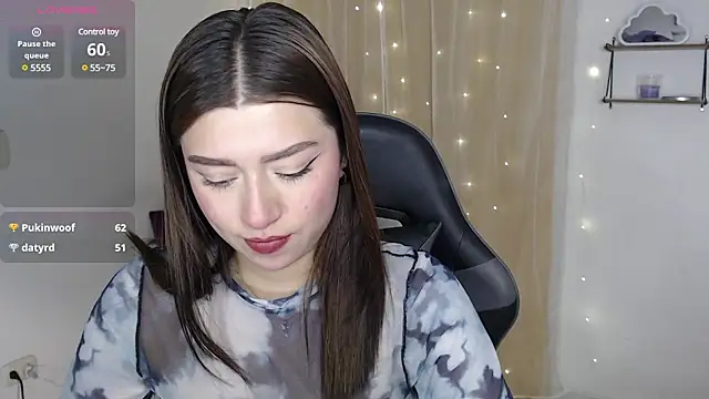 mily thomson b  online show from February 2025 12:05:01 AM