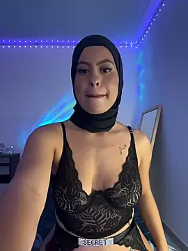 Snapshot of JannaNader12 chatting on February 2025 03:45:02 AM JannaNader12 online show from February 2025 03:45:02 AM