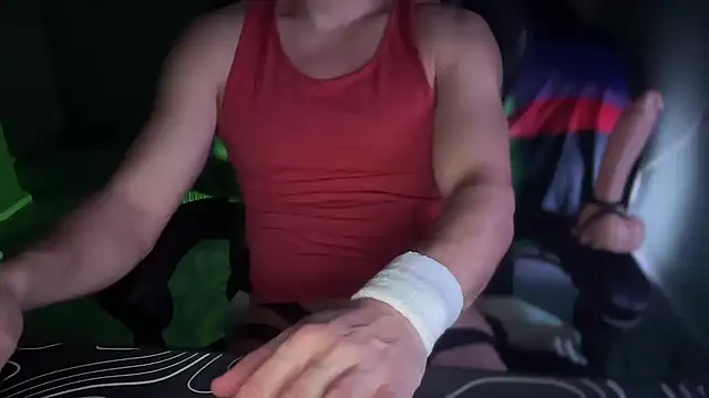 KinkyPlayerrr online show from November 2025 11:54:02 PM