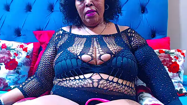 Snapshot of ebonycandy10 chatting on October 2025 06:16:02 PM ebonycandy10 online show from October 2025 06:16:02 PM