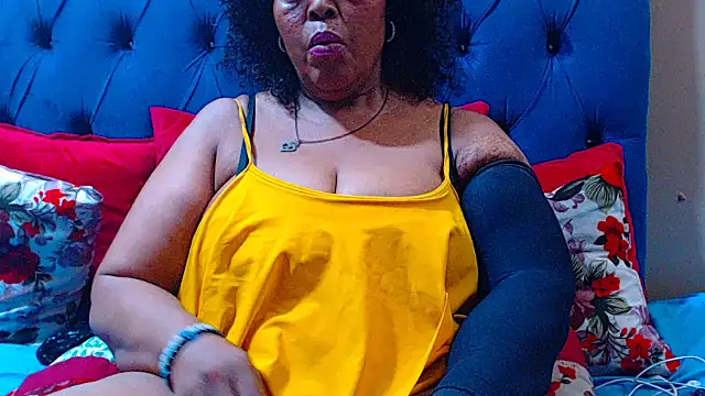 Snapshot of ebonycandy10 chatting on October 2025 06:21:01 AM ebonycandy10 online show from October 2025 06:21:01 AM