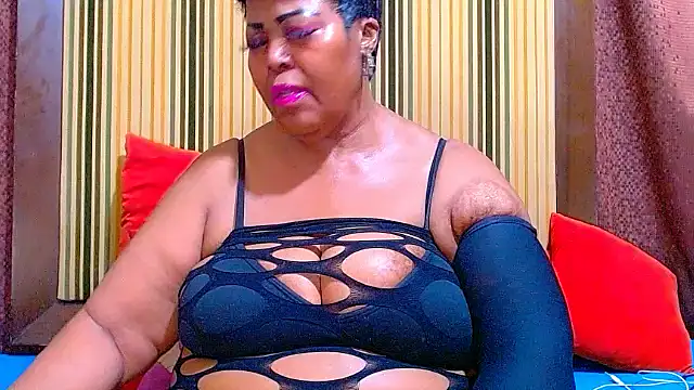 ebonycandy10 online show from December 2025 07:01:01 PM