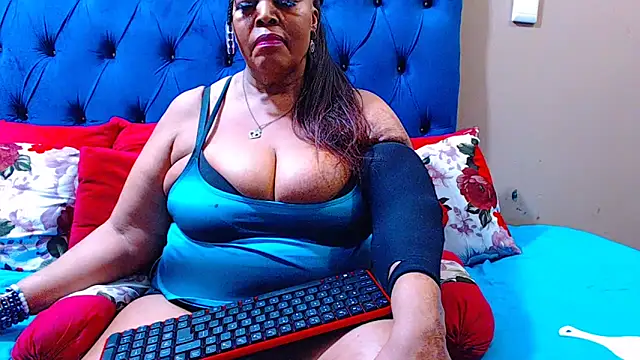 Snapshot of ebonycandy10 chatting on September 2025 07:27:01 PM ebonycandy10 online show from September 2025 07:27:01 PM