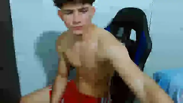 Snapshot of james_scott18 chatting on January 2025 02:18:01 AM james scott18 online show from January 2025 02:18:01 AM