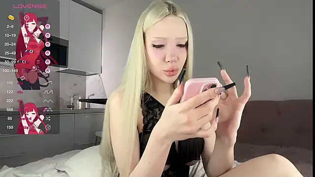 Snapshot of diaqua chatting on September 2025 04:29:02 PM diaqua online show from September 2025 04:29:02 PM