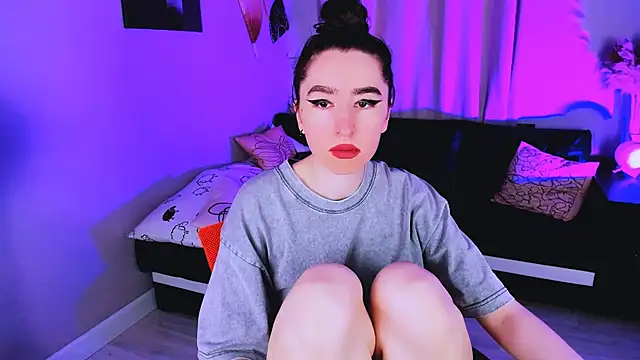 Lily xBabe online show from October 2025 09:00:02 AM