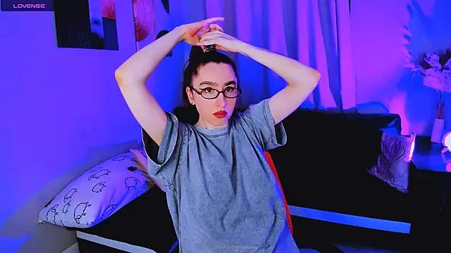 Lily xBabe online show from November 2025 09:24:01 AM