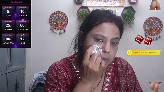 Snapshot of Sexy_komolika chatting on November 2025 01:43:02 AM Sexy komolika online show from November 2025 01:43:02 AM