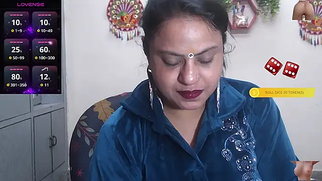 Snapshot of Sexy_komolika chatting on November 2025 03:27:01 PM Sexy komolika online show from November 2025 03:27:01 PM