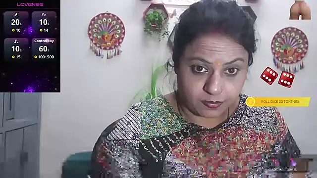 Snapshot of Sexy_komolika chatting on November 2025 02:10:01 PM Sexy komolika online show from November 2025 02:10:01 PM