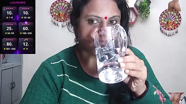 Sexy komolika online show from December 2025 11:58:02 AM