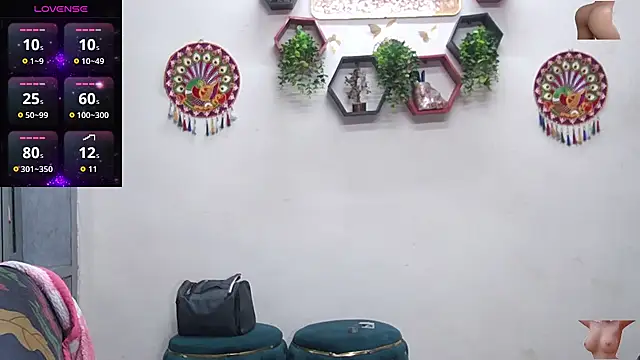 Snapshot of Sexy_komolika chatting on November 2025 01:56:01 PM Sexy komolika online show from November 2025 01:56:01 PM