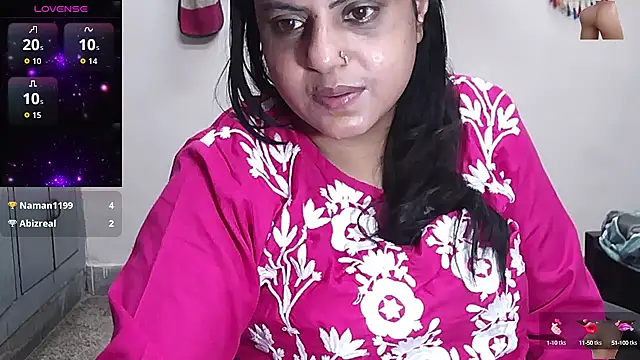 Snapshot of Sexy_komolika chatting on October 2025 03:54:02 AM Sexy komolika online show from October 2025 03:54:02 AM