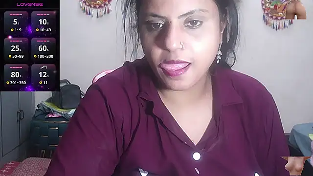 Snapshot of Sexy_komolika chatting on September 2025 03:40:01 PM Sexy komolika online show from September 2025 03:40:01 PM