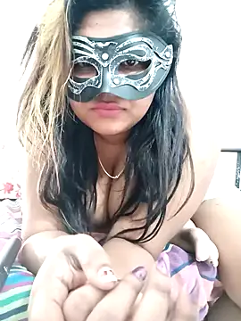 littlequeen77 online show from February 2025 03:08:01 AM