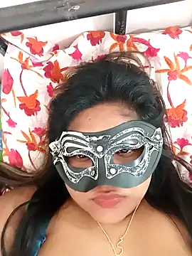 littlequeen77 online show from February 2025 02:35:02 PM