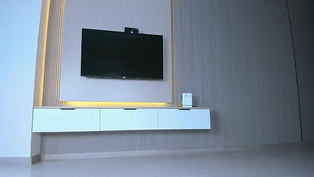 Cherrypie 001 online show from December 2025 07:47:01 AM