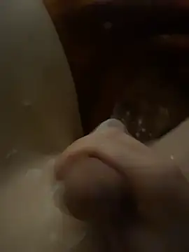 Flouflolutin online show from October 2025 08:52:01 PM