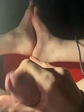 Flouflolutin online show from November 2025 09:51:01 PM