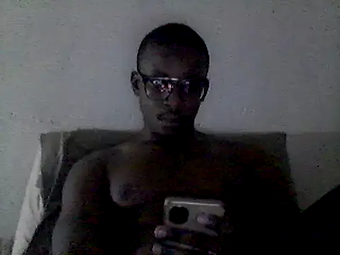 Snapshot of ToO127ToO chatting on March 2025 05:41:02 PM ToO127ToO online show from March 2025 05:41:02 PM