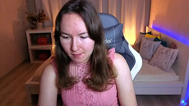 Little doll meow online show from November 2025 03:00:02 AM