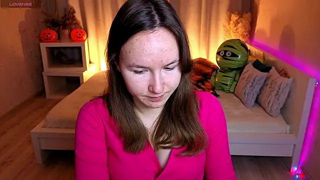 Little doll meow online show from November 2025 02:58:02 AM