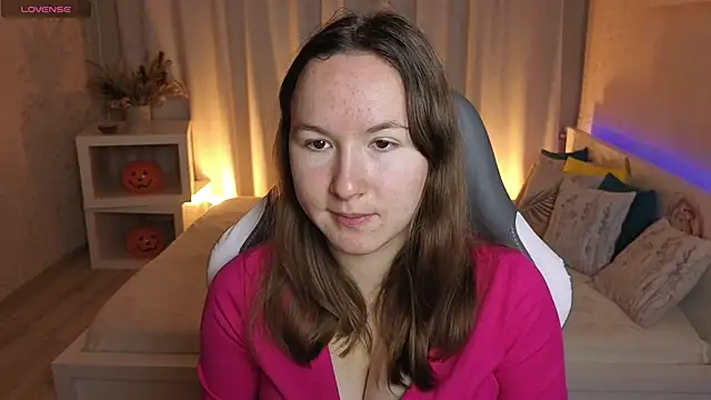 Little doll meow online show from November 2025 03:01:02 AM