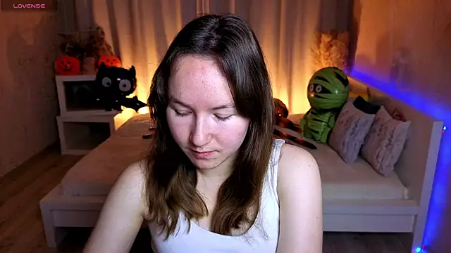 Little doll meow online show from October 2025 02:54:02 AM