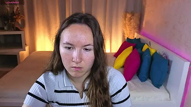 Little doll meow online show from September 2025 03:17:02 AM
