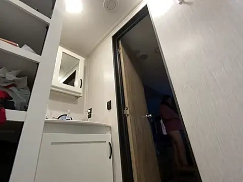 DAB69fk online show from November 2025 08:23:02 PM