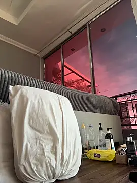 Snapshot of emiss_ chatting on November 2025 03:17:02 PM emiss online show from November 2025 03:17:02 PM