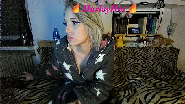 Snapshot of Harleyhot13061 chatting on March 2025 11:57:02 PM Harleyhot13061 online show from March 2025 11:57:02 PM