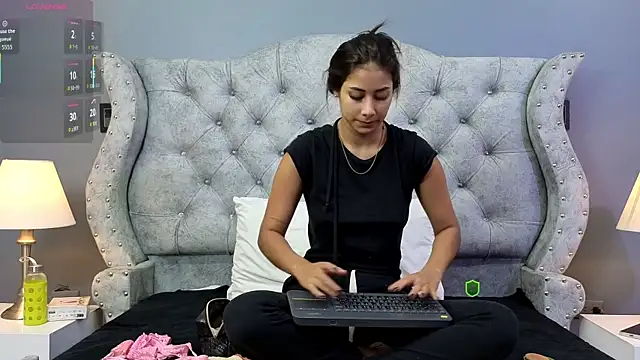 MontVta online show from November 2025 12:04:02 PM