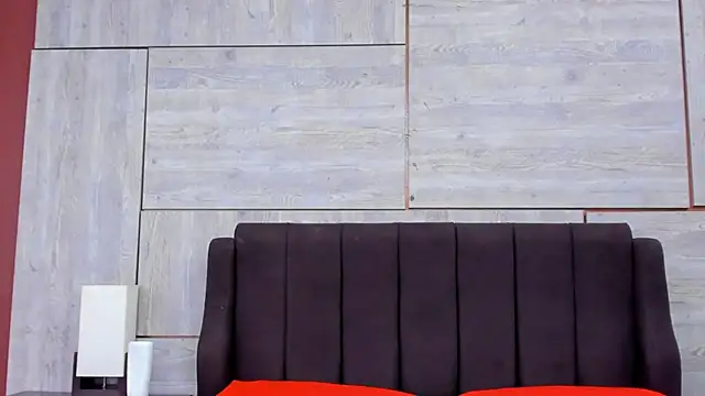 Lynn Jones online show from September 2025 10:03:01 AM