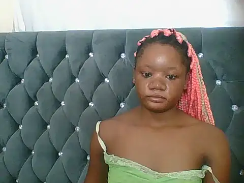 HotJeylee online show from March 2026 01:51:02 PM