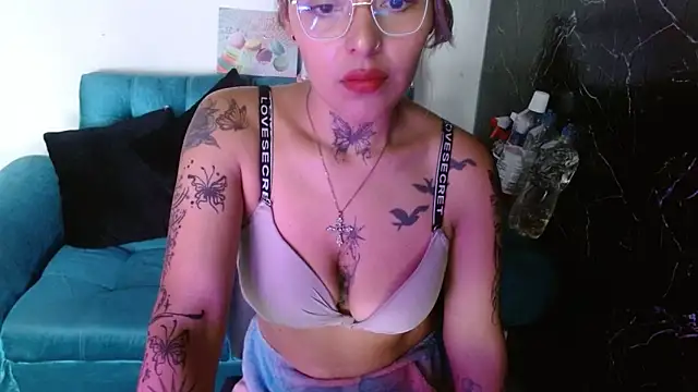 kronikafuckass online show from October 2025 06:41:01 PM
